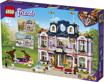 Poza cu LEGO® Friends Grand Hotel în orașul Heartlake 41684