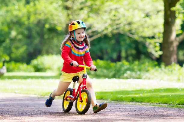 Bicicleta fara pedale copii